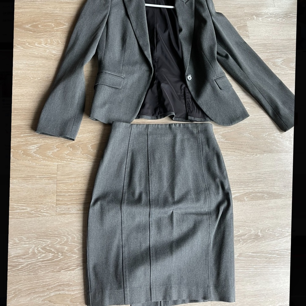 Women’s dark grey express skirt suite